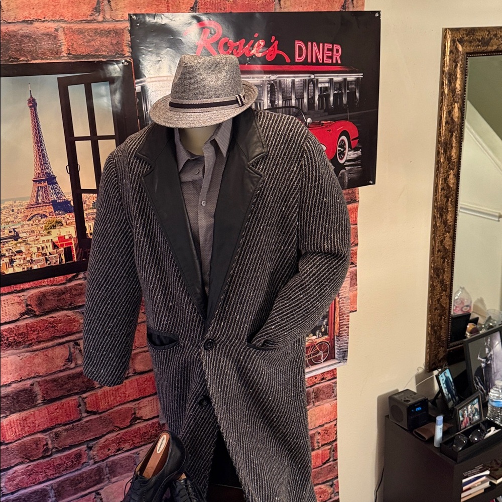 Dual Control Over Coat - Picture 17 of 17